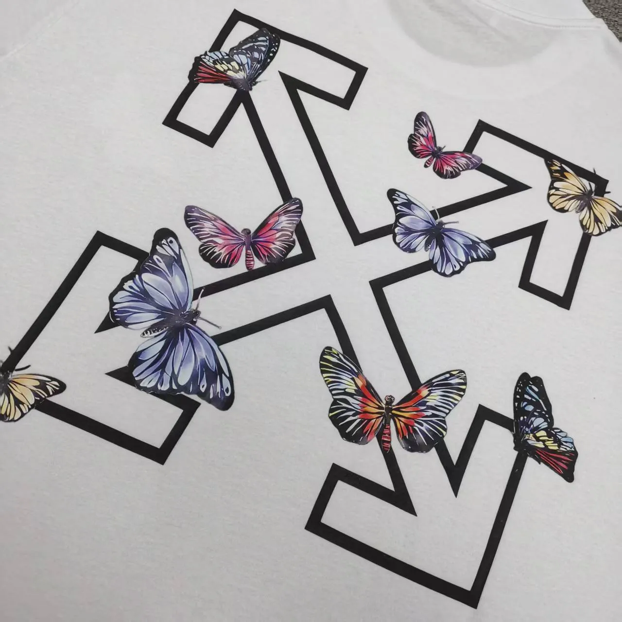 Top version ❤️off white new loose version butterfly arrow short-sleeved T-shirt Size: S M L XL Color: Black White P240